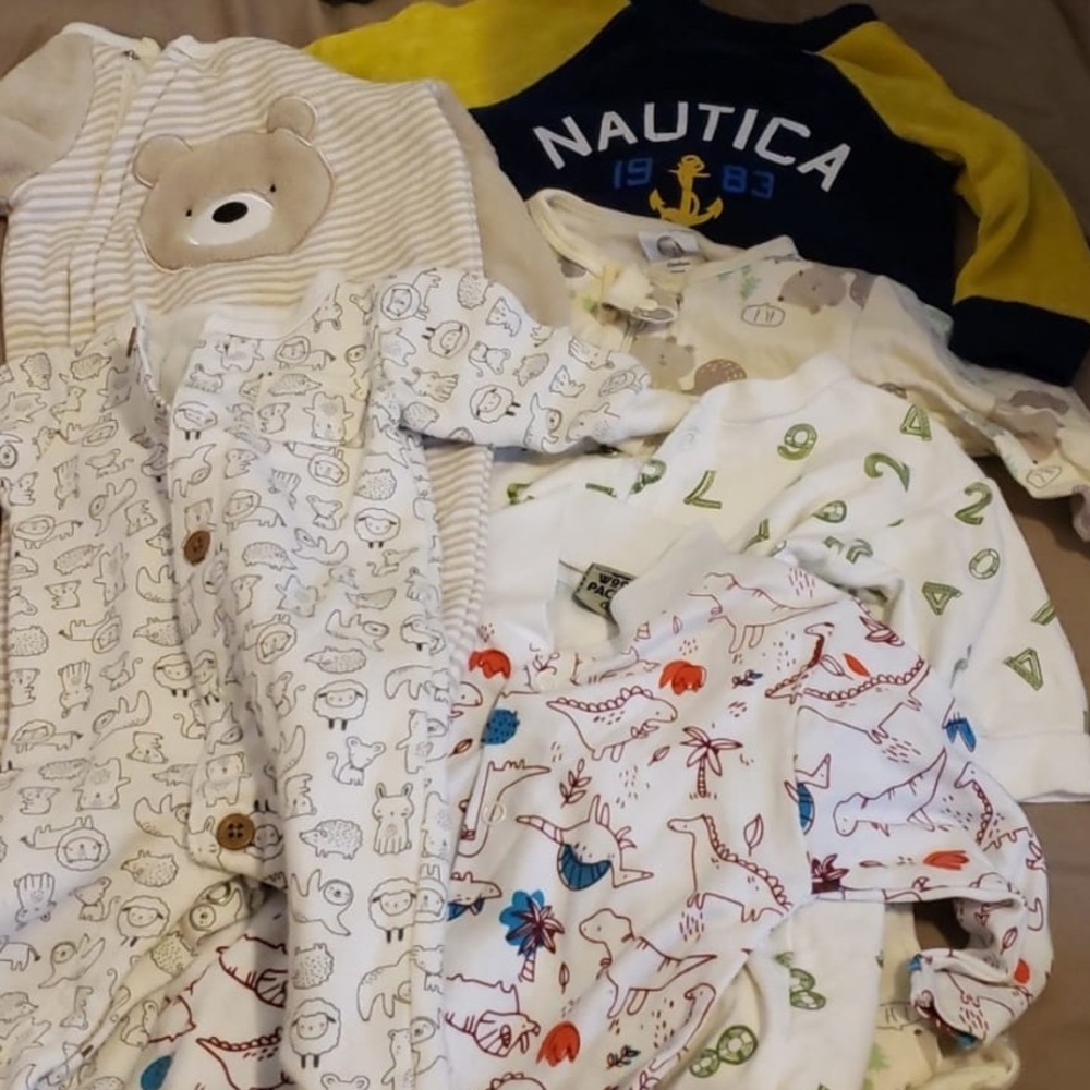 6 footsie baby onesie bundle